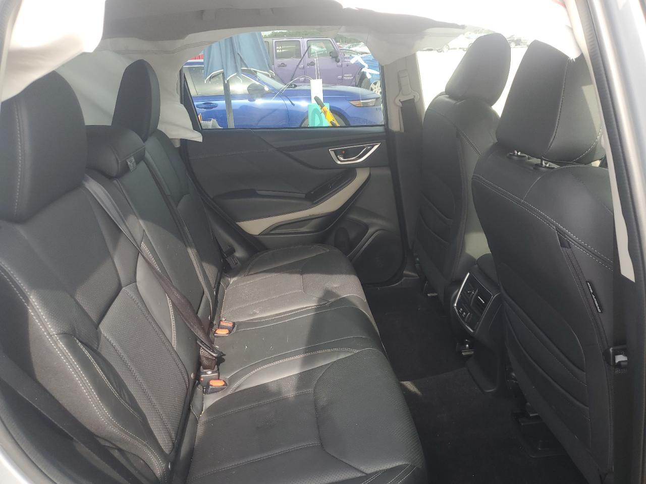 2023 SUBARU FORESTER