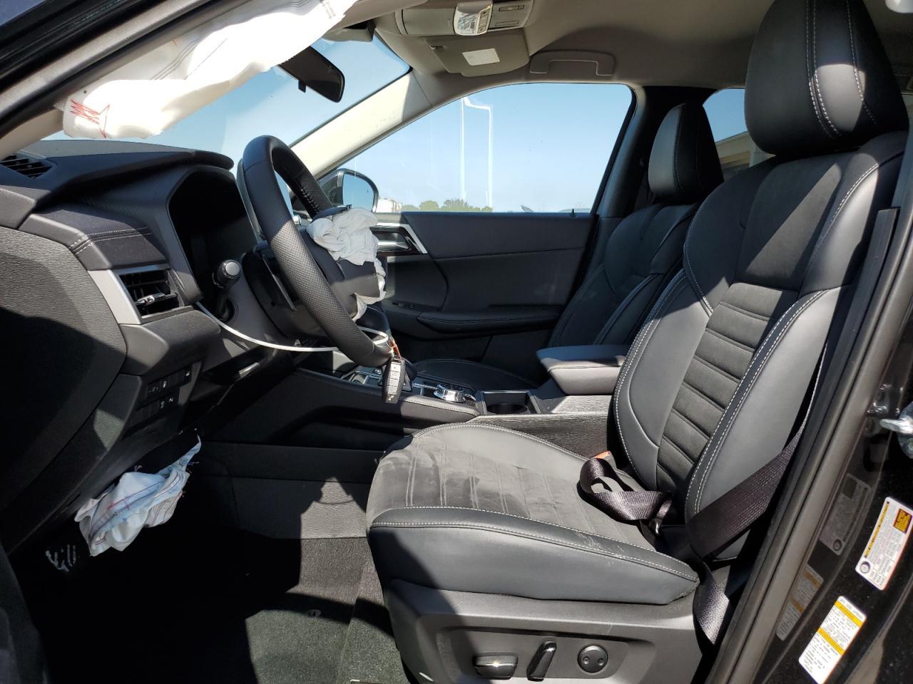 2025 MITSUBISHI outlander