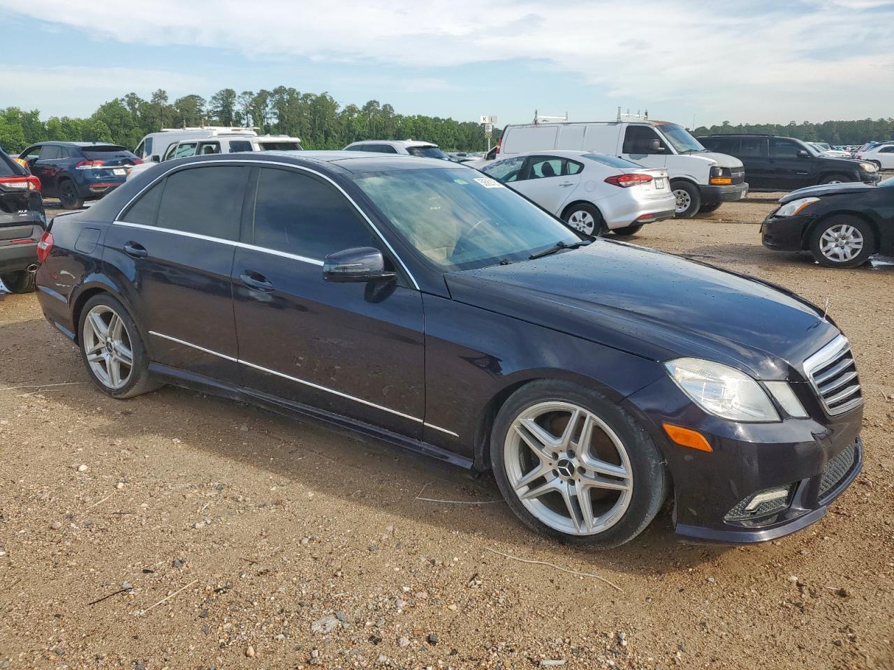 2011 MERCEDES-BENZ E-Class