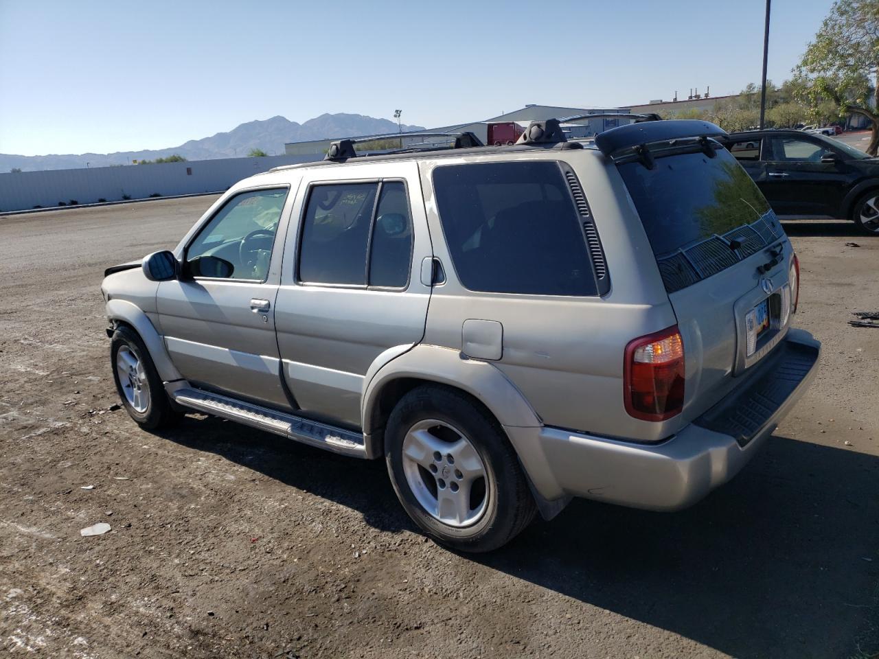 2001 INFINITI QX4