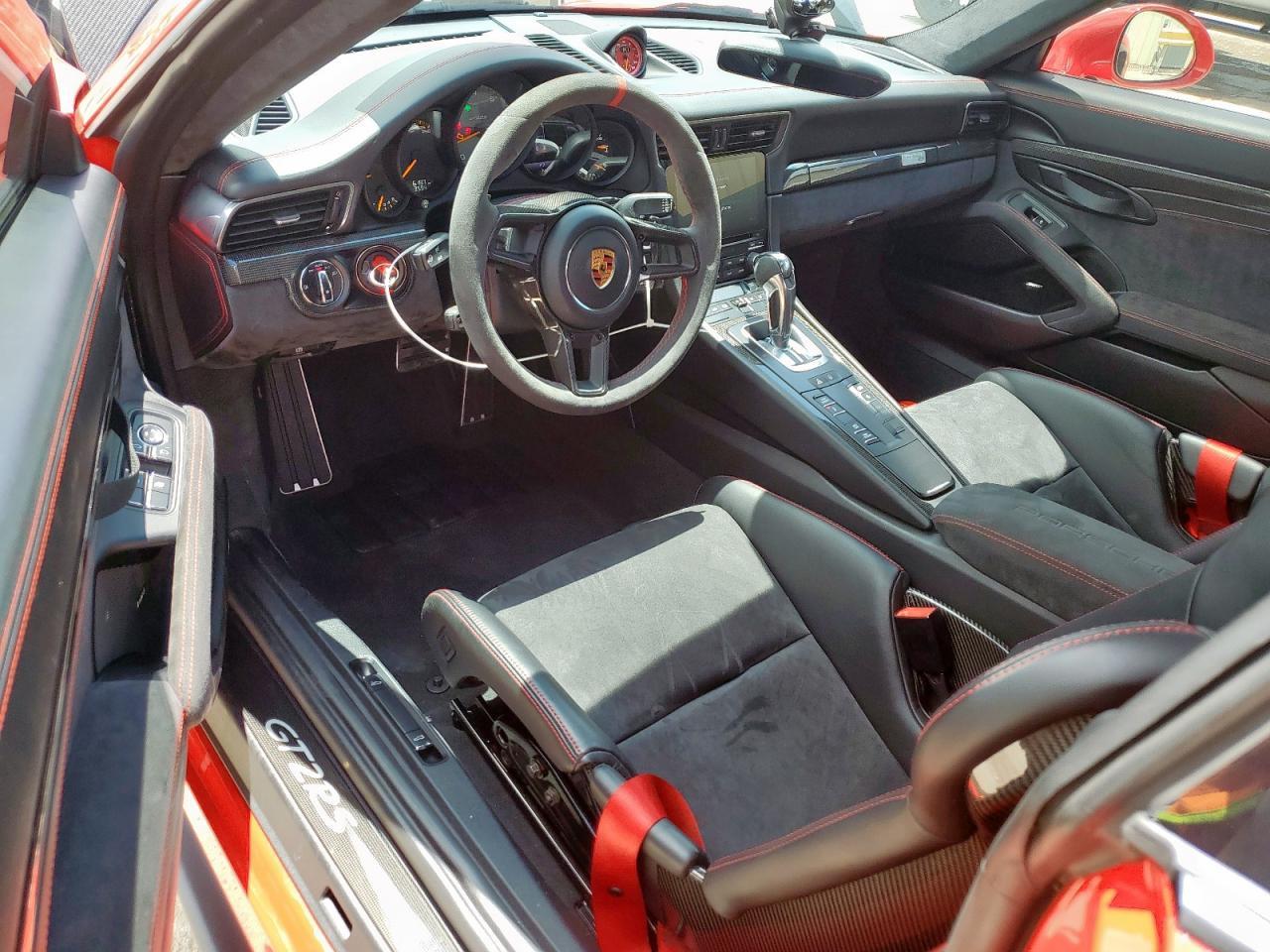2018 PORSCHE 911