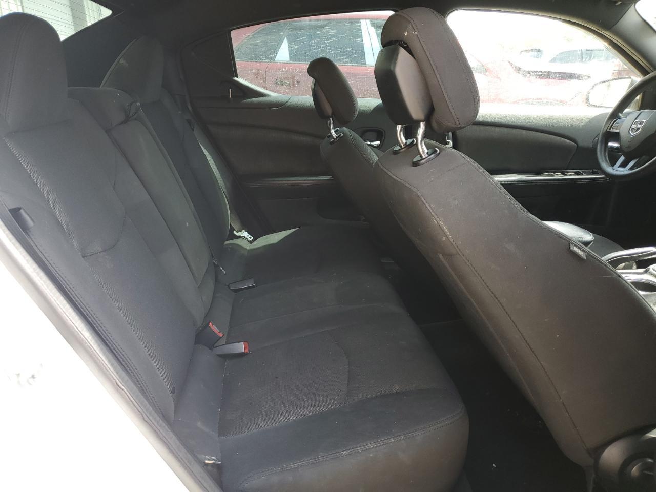 2014 DODGE Avenger