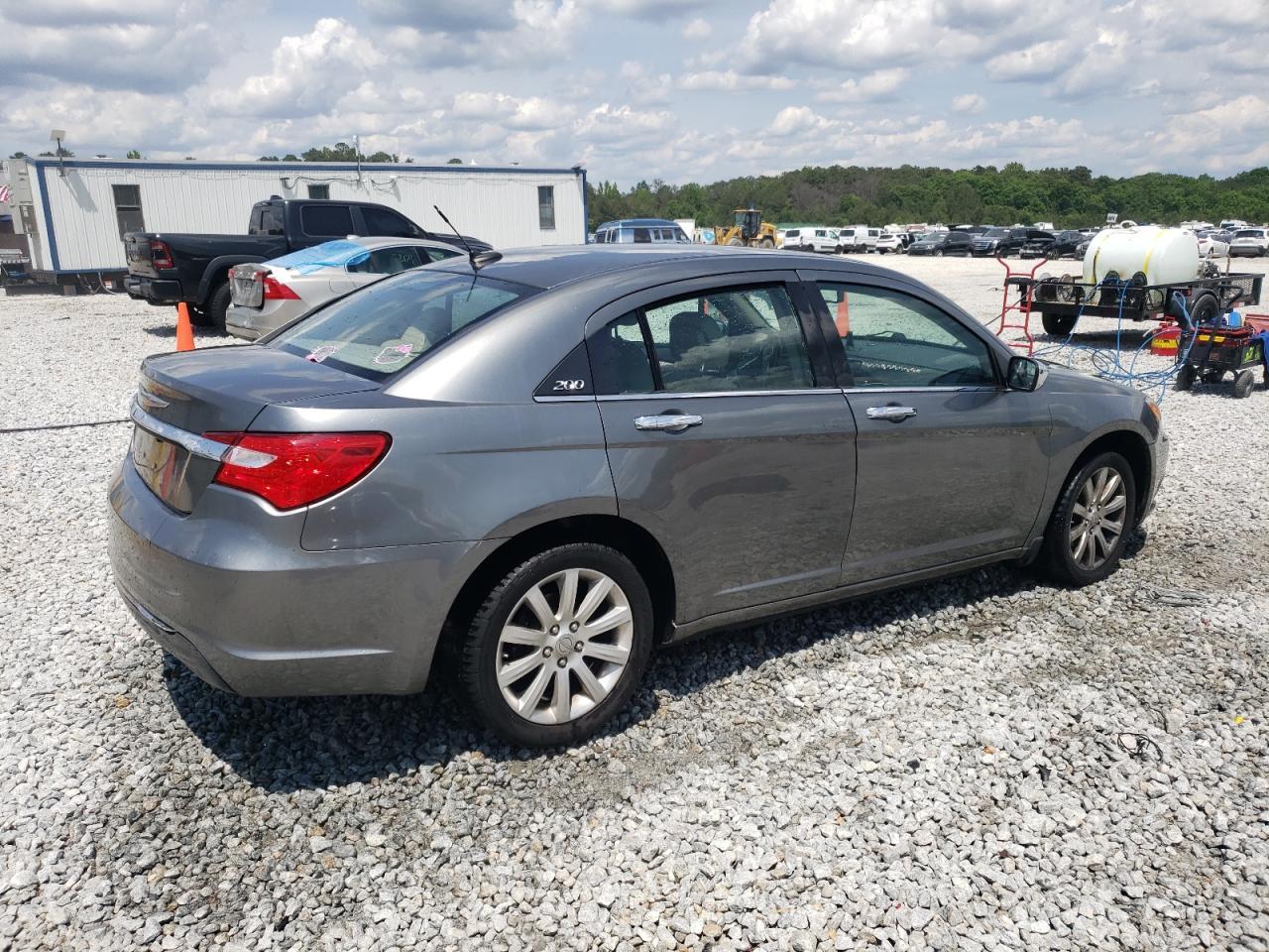 2013 CHRYSLER 200