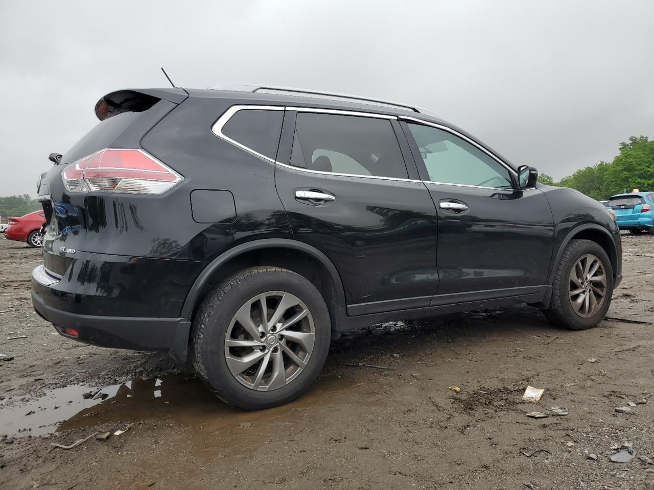 2015 NISSAN ROGUE