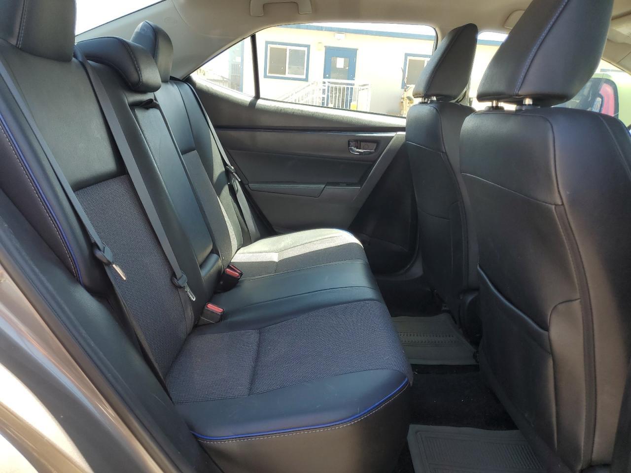 2017 TOYOTA COROLLA