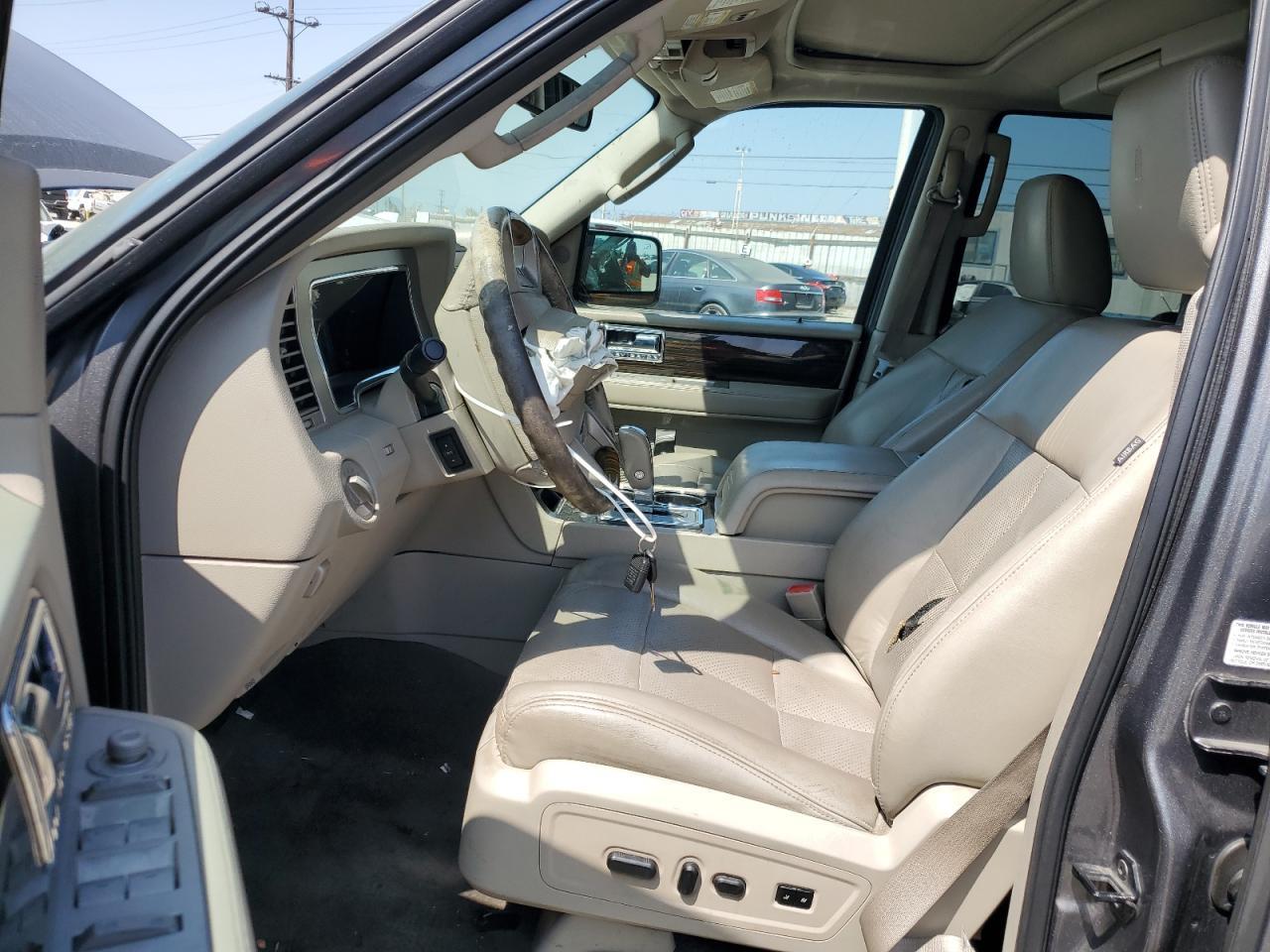 2010 LINCOLN Navigator