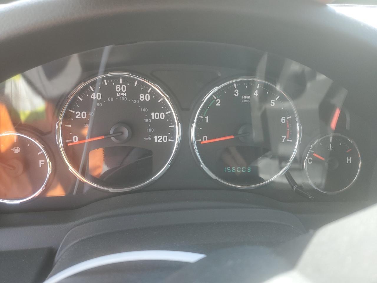 2012 JEEP Liberty