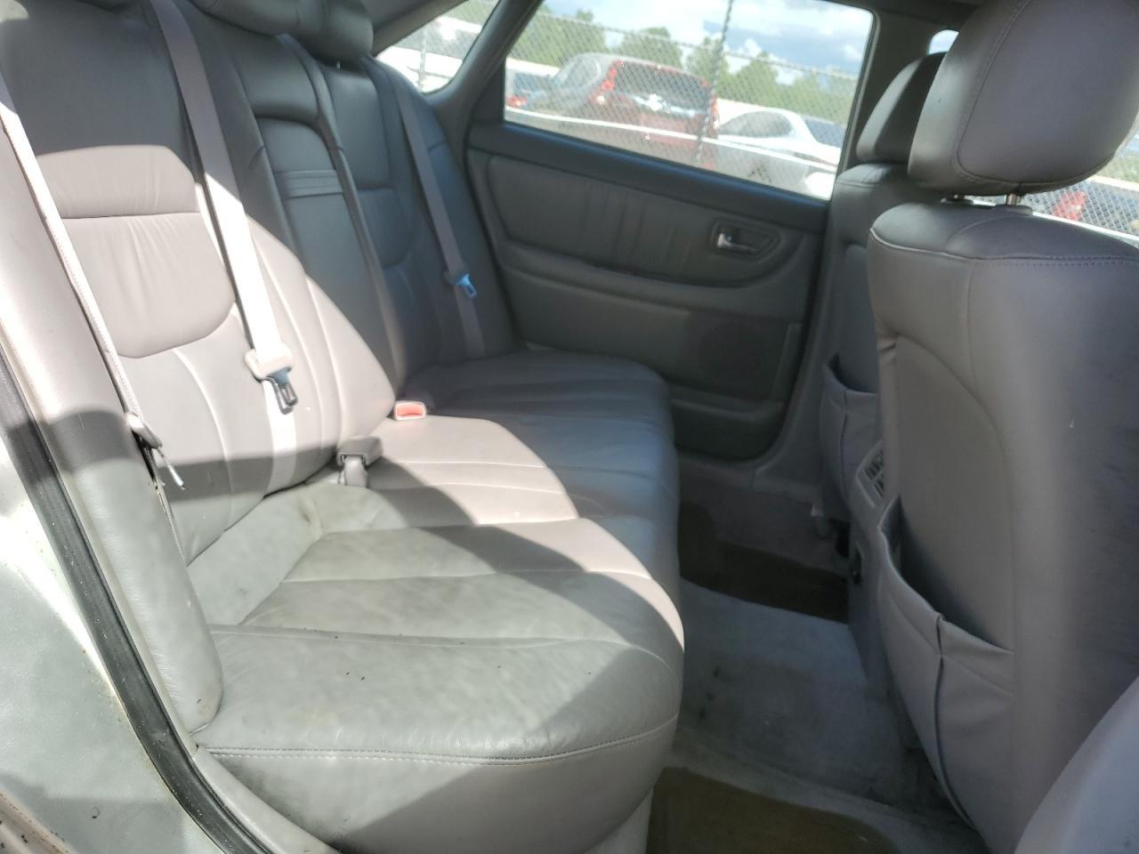 2005 TOYOTA Avalon