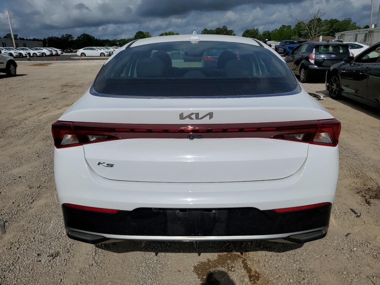 2022 KIA K5