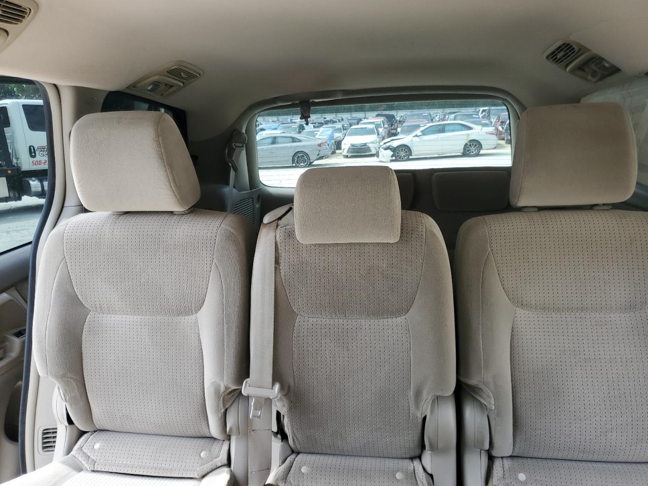 2009 TOYOTA SIENNA