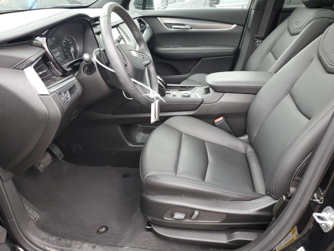 2024 CADILLAC XT6