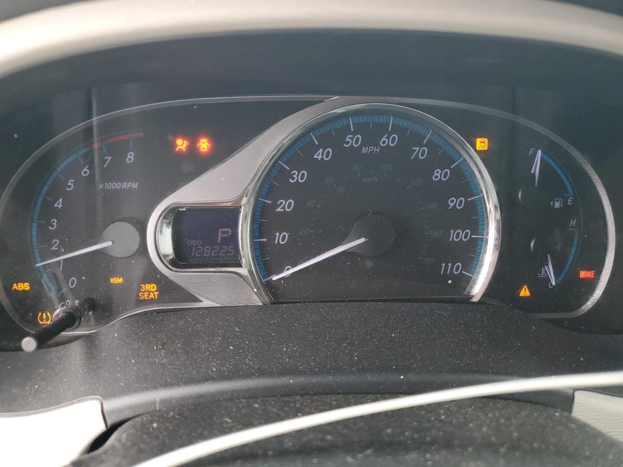 2014 TOYOTA SIENNA