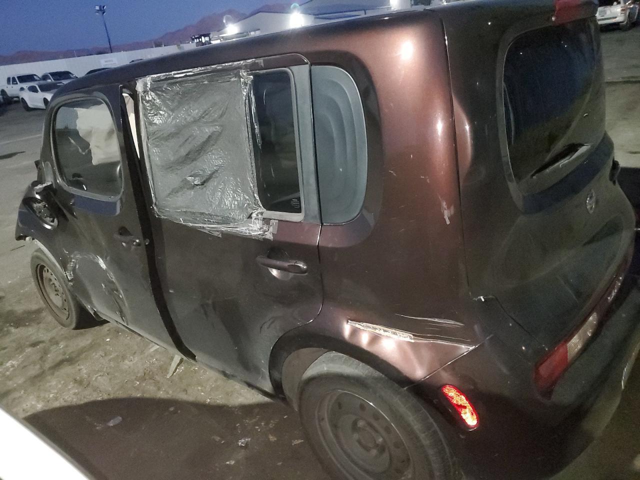 2011 NISSAN CUBE