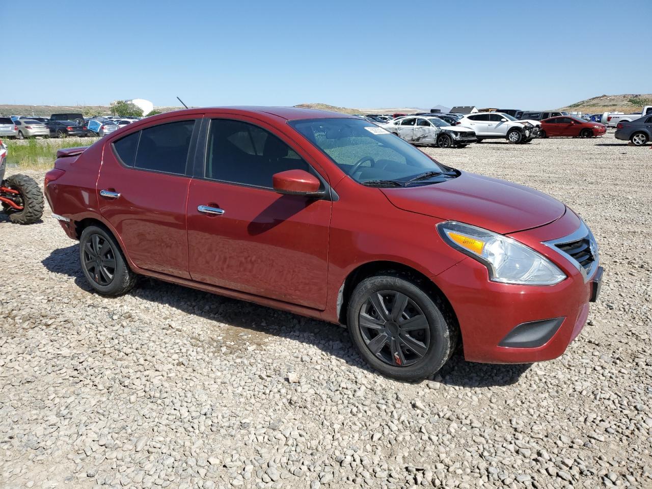 2017 NISSAN VERSA