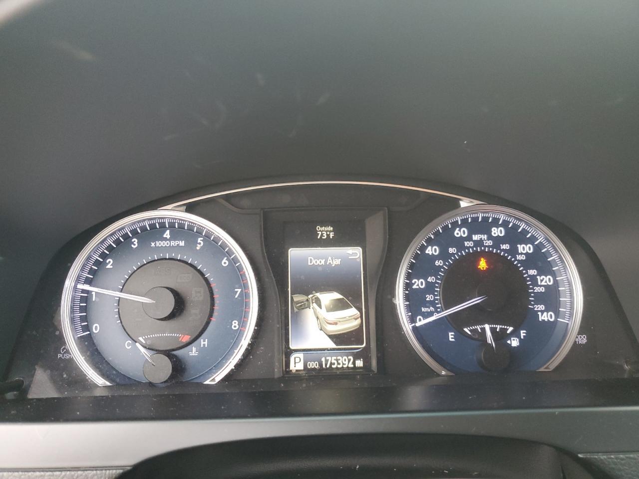 2016 TOYOTA CAMRY