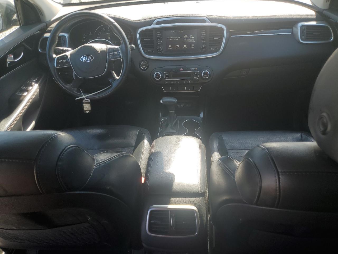 2019 KIA SORENTO