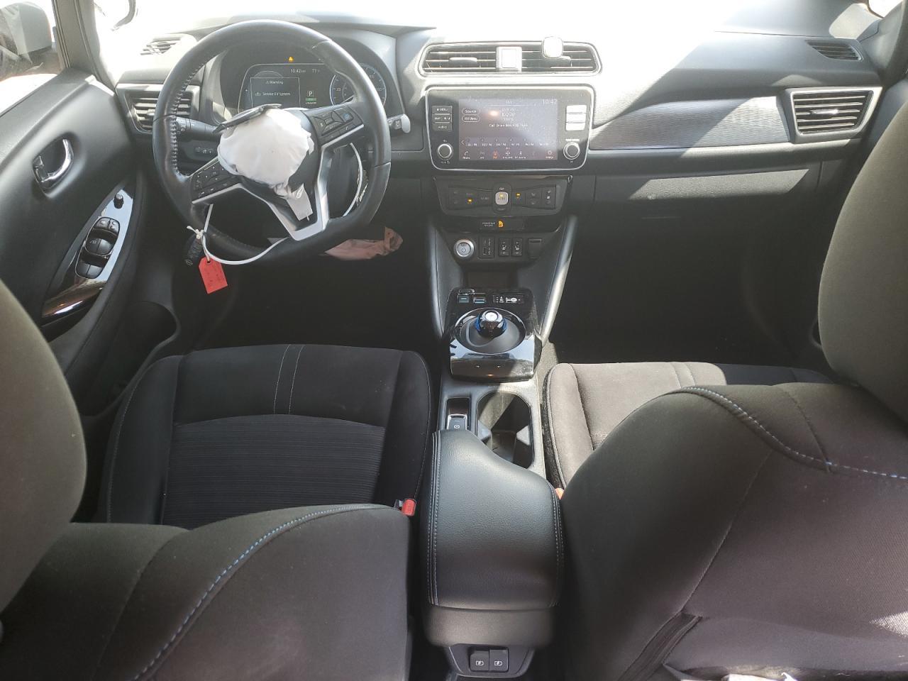 2023 NISSAN LEAF