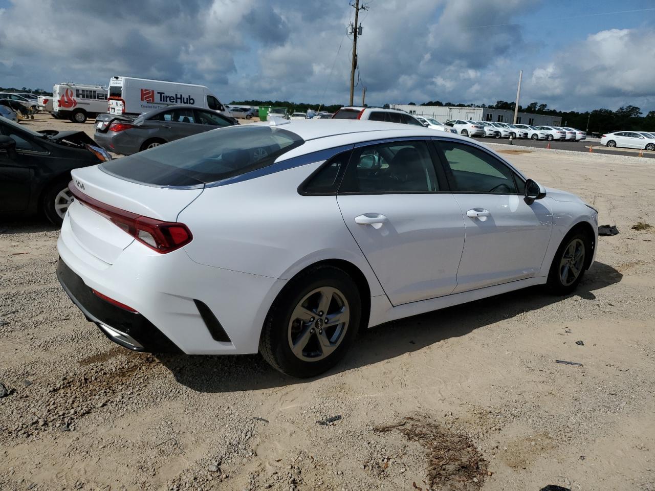 2022 KIA K5