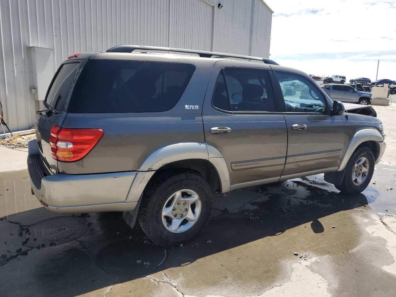 2003 TOYOTA Sequoia