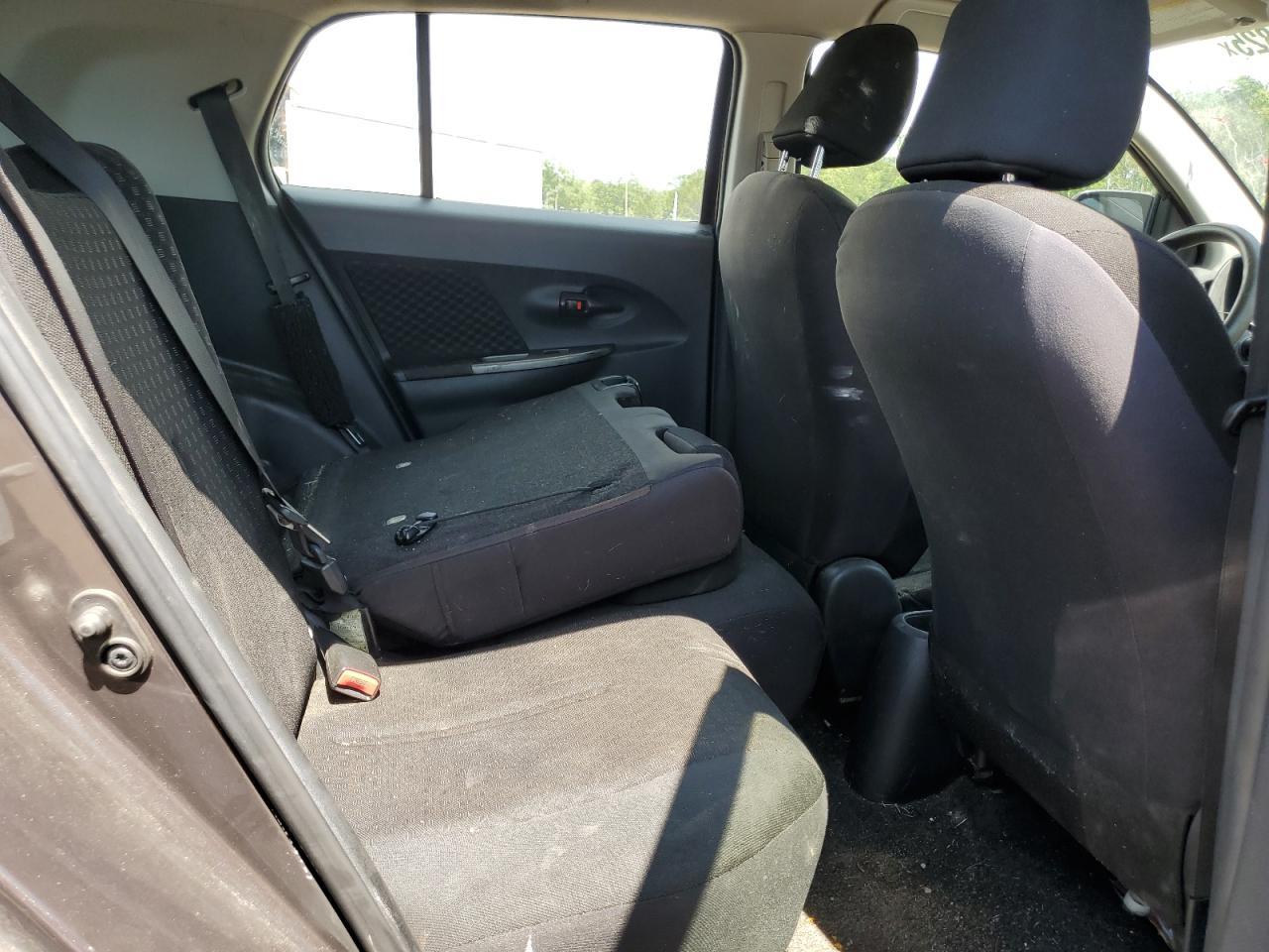 2011 TOYOTA SCION