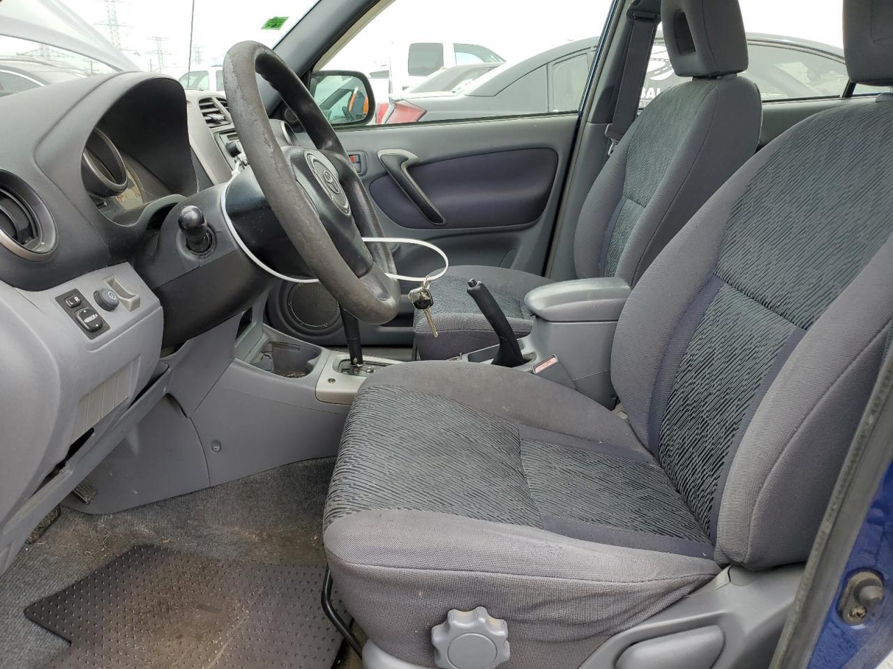 2002 TOYOTA RAV4