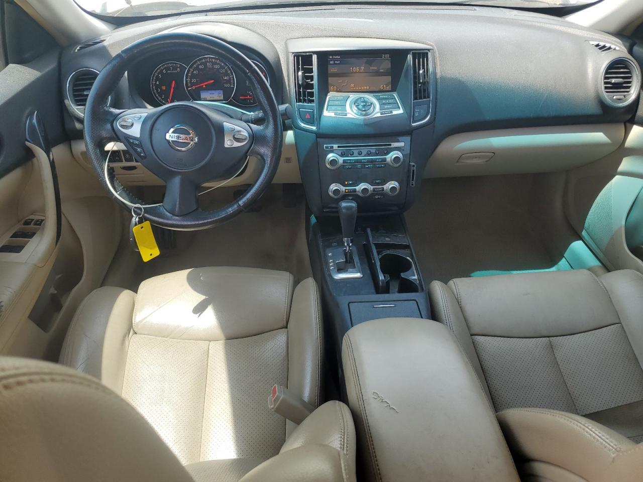 2014 NISSAN Maxima