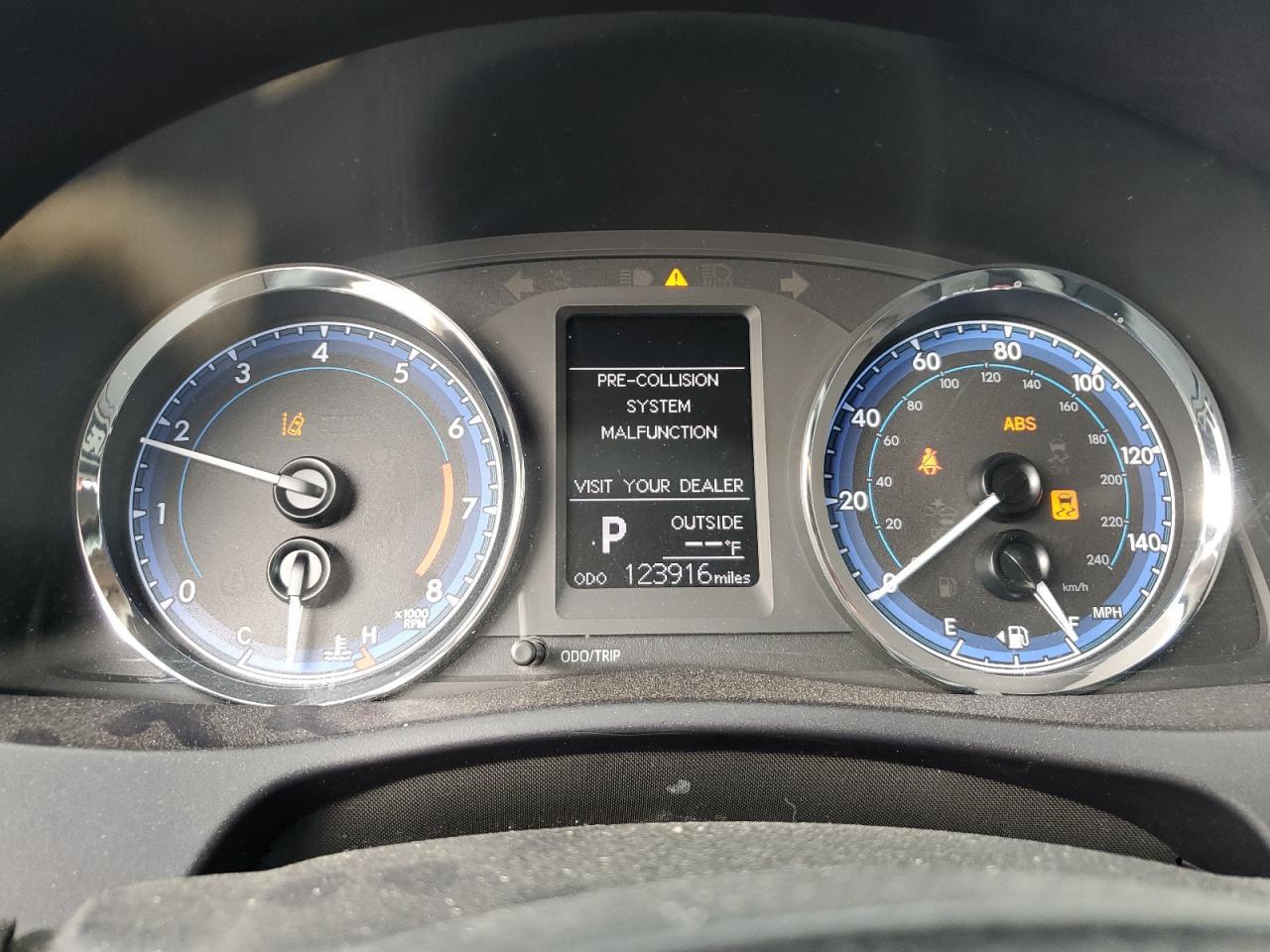 2018 TOYOTA COROLLA