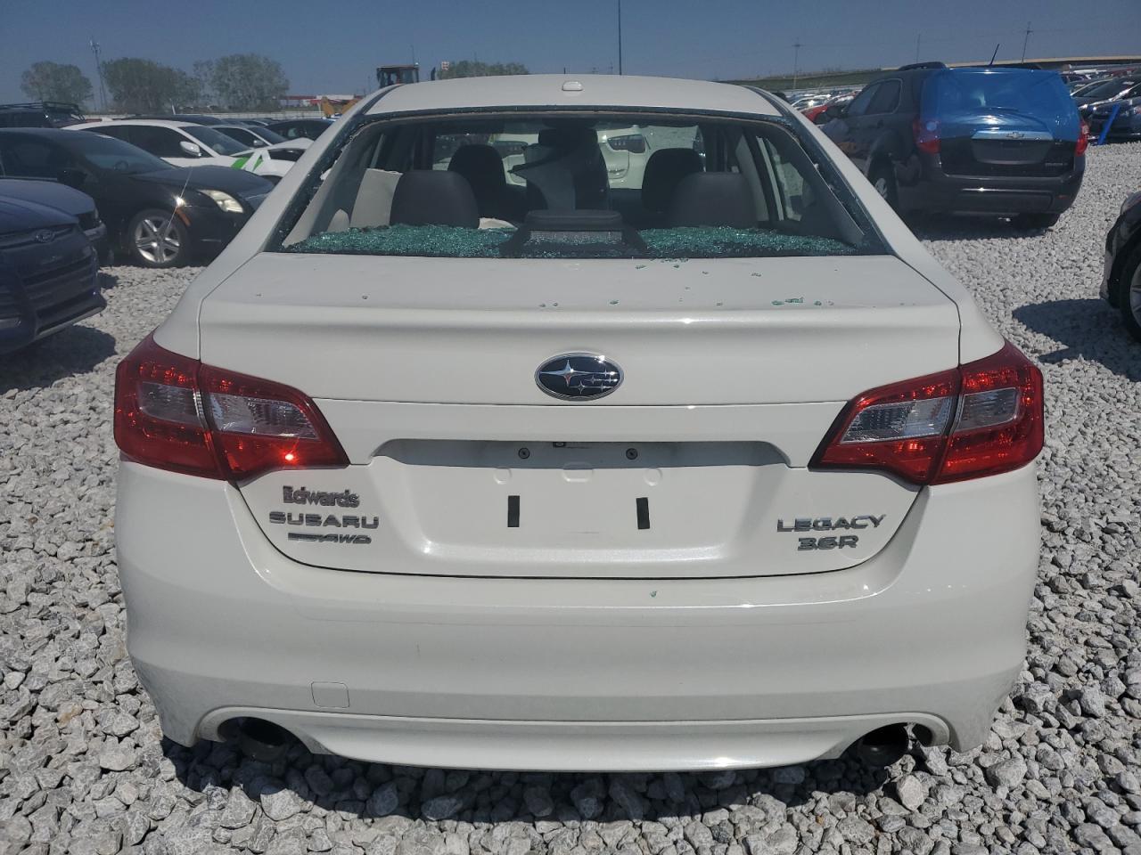 2015 SUBARU Legacy
