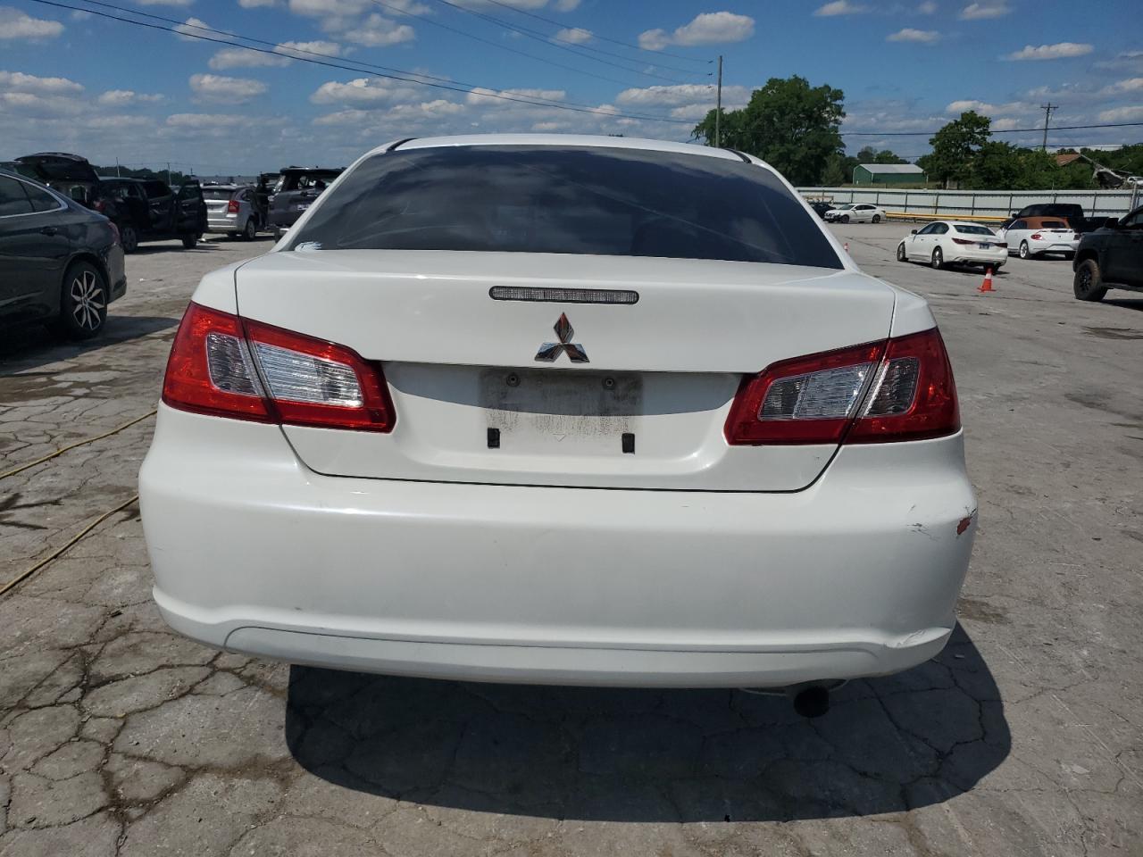 2011 MITSUBISHI Galant