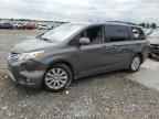2011 TOYOTA SIENNA
