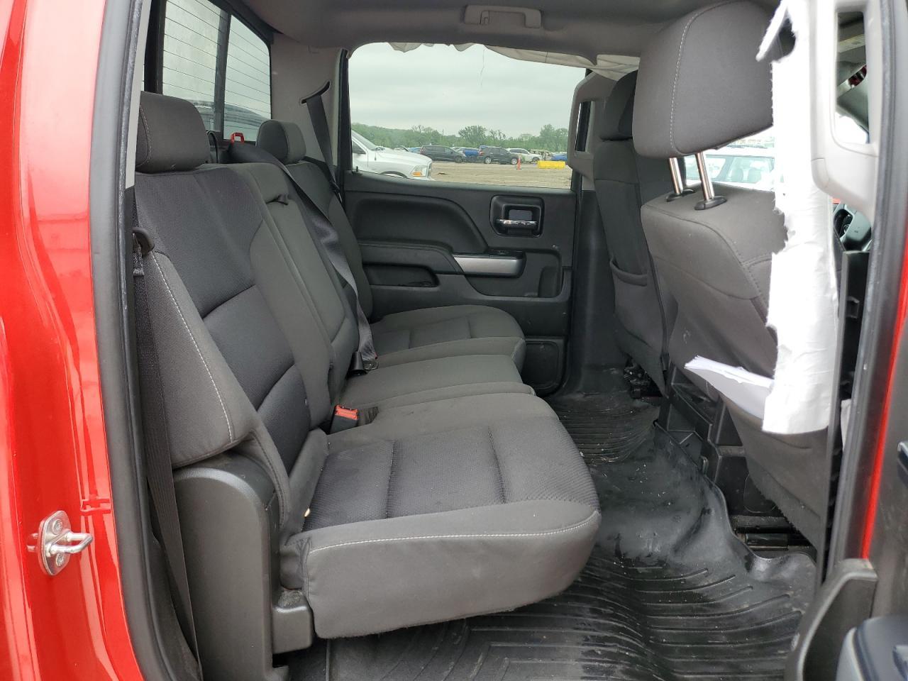 2018 CHEVROLET Silverado