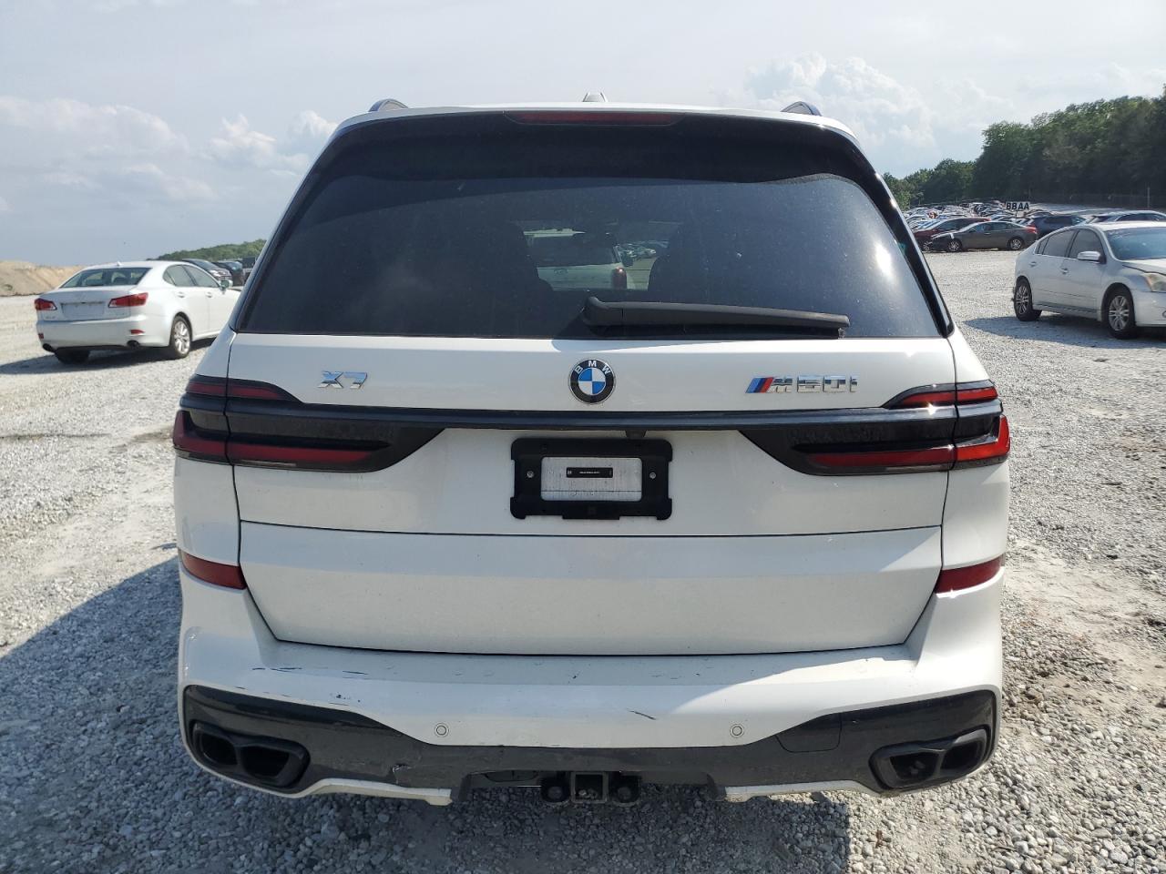 2024 BMW X7