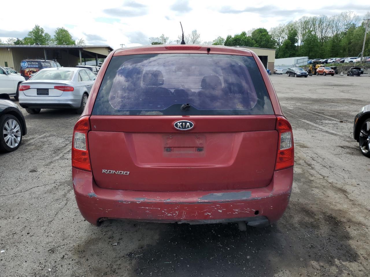 2008 KIA RONDO