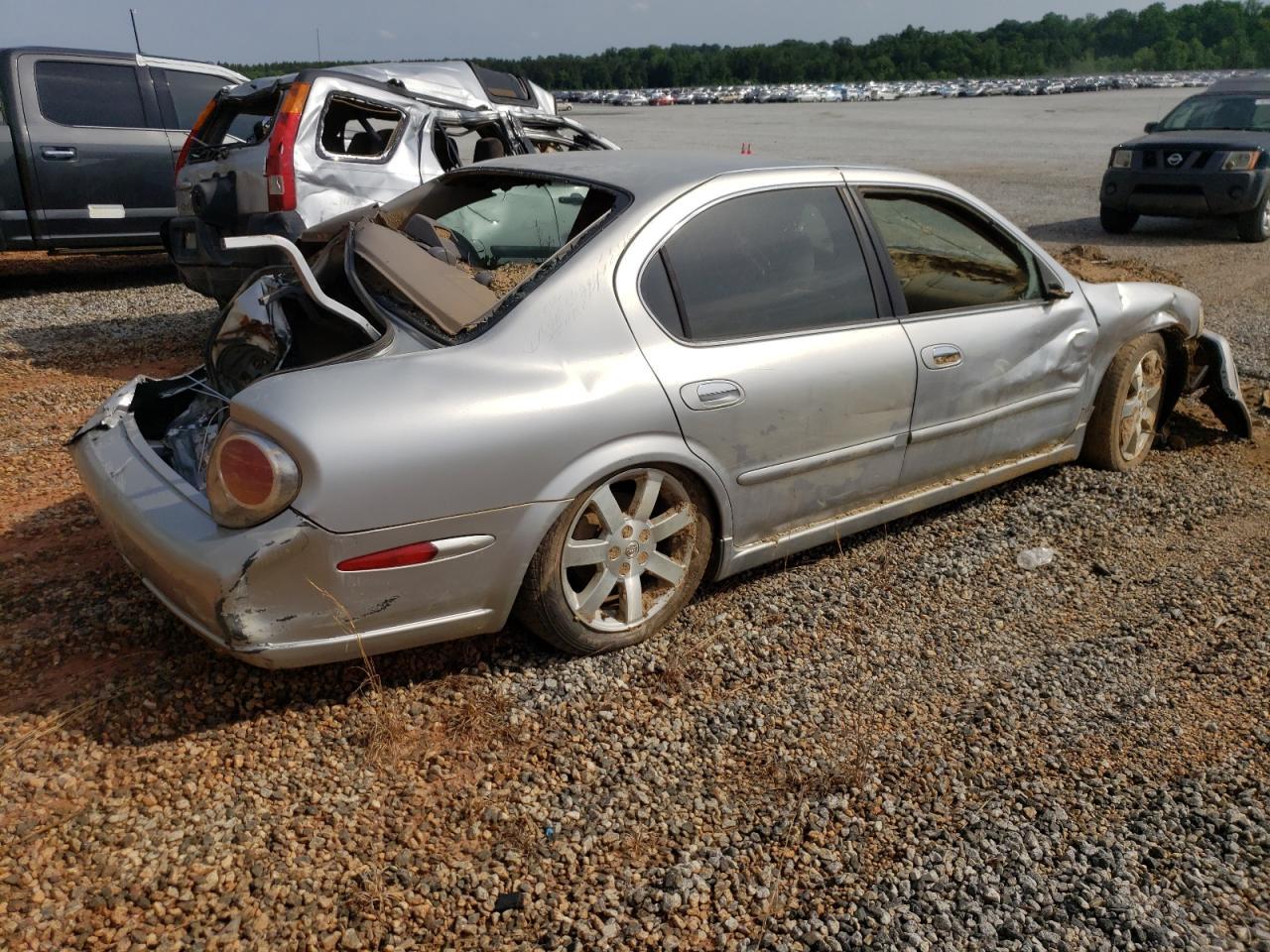 2003 NISSAN Maxima