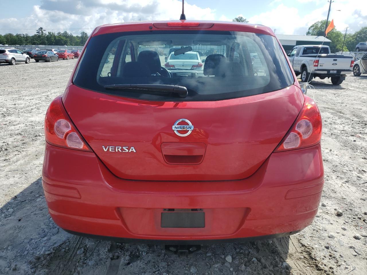 2010 NISSAN VERSA