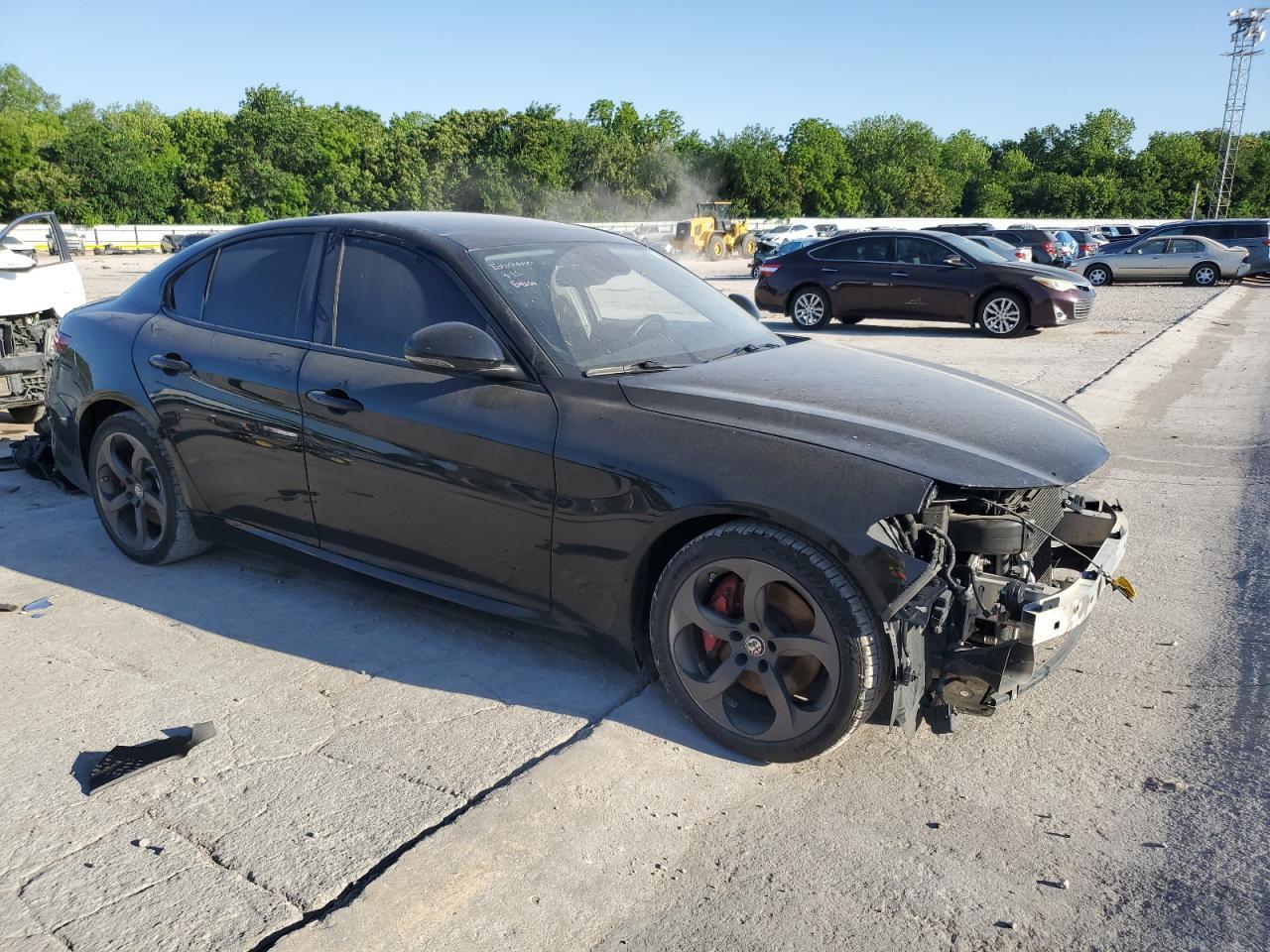 2017 ALFA ROMEO Giulia
