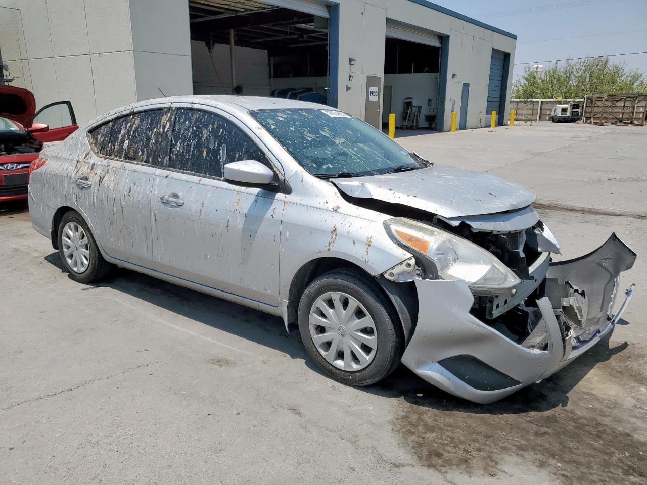 2015 NISSAN VERSA