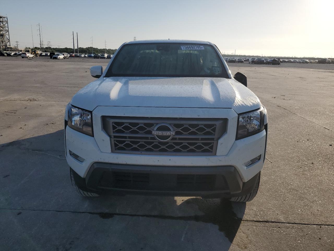 2024 NISSAN Frontier
