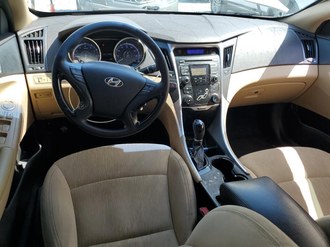 2011 HYUNDAI SONATA