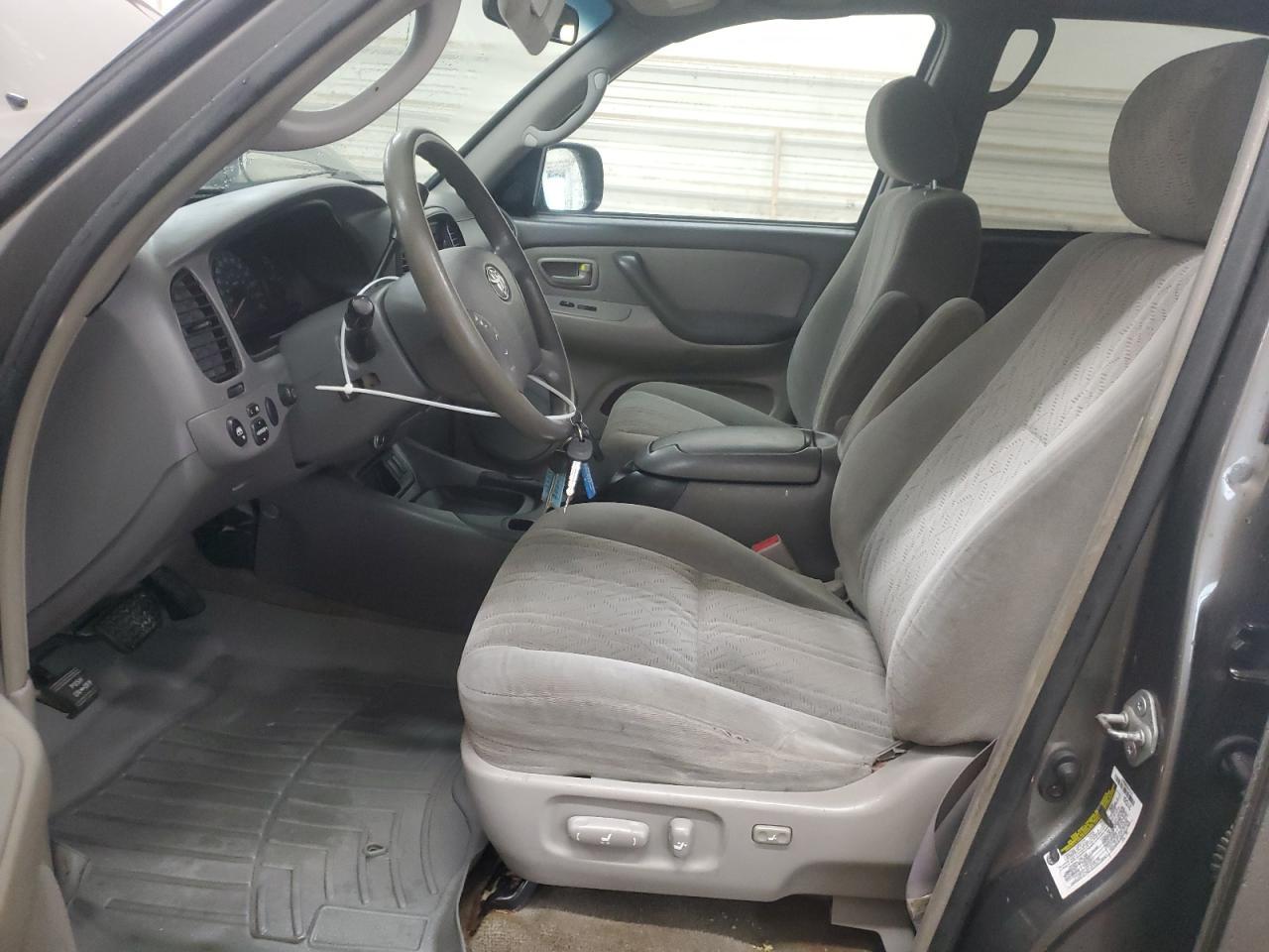 2005 TOYOTA TUNDRA