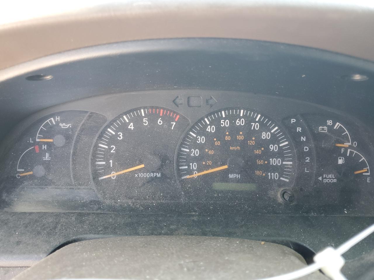 2002 TOYOTA TUNDRA
