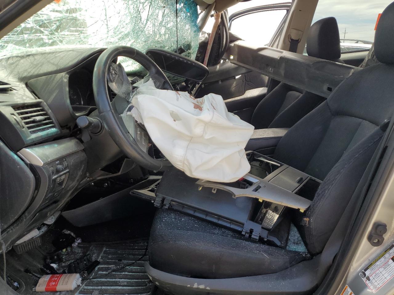 2010 SUBARU Outback