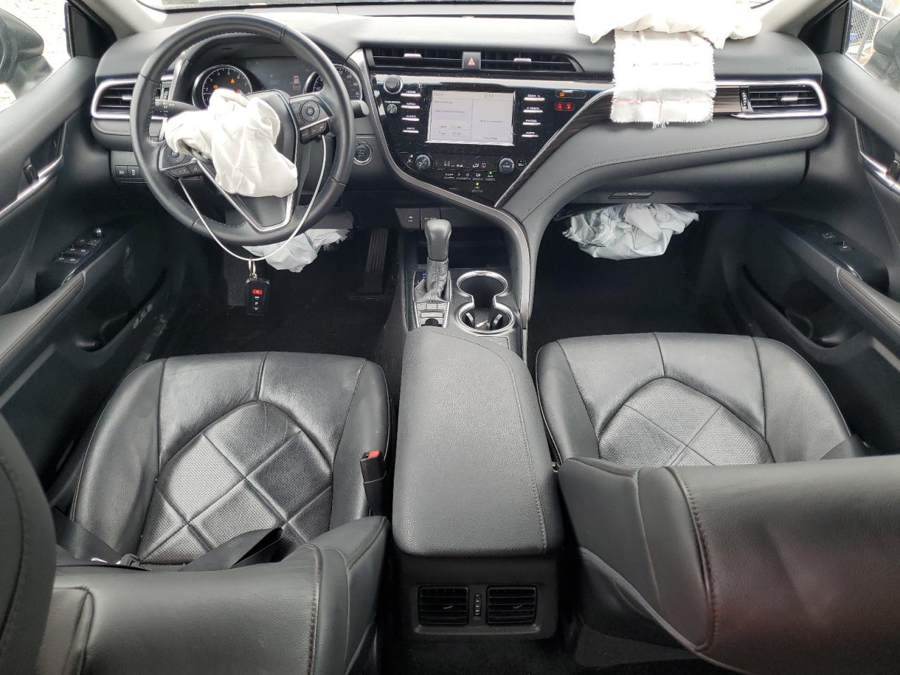 2018 TOYOTA CAMRY