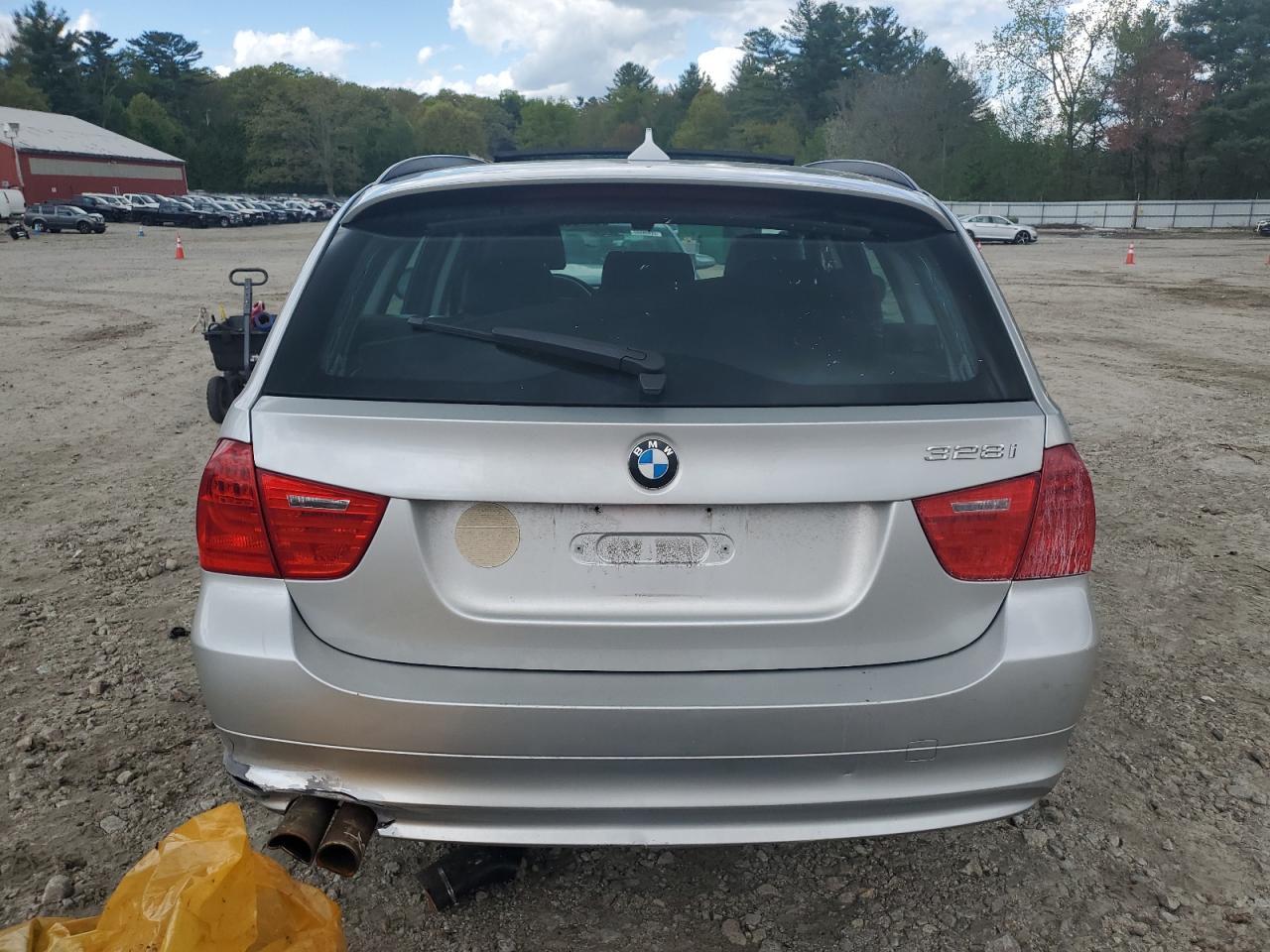 2011 BMW 3 SERIES