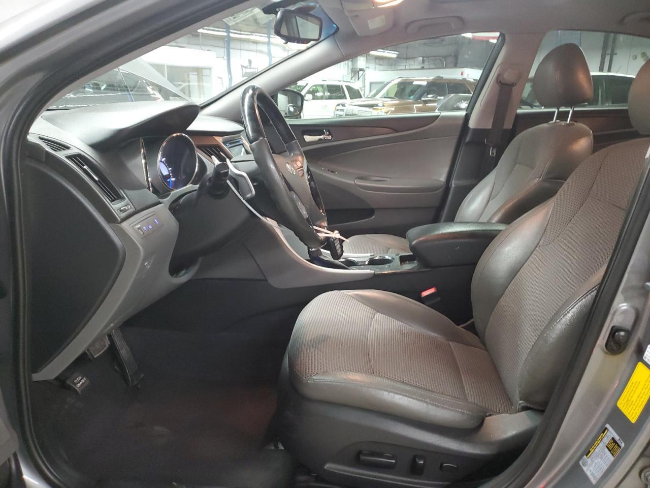 2012 HYUNDAI SONATA
