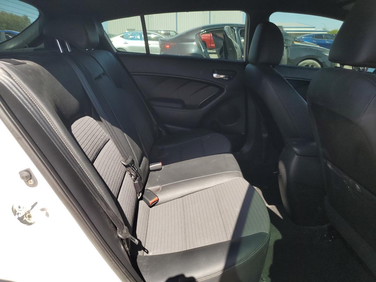 2015 KIA FORTE