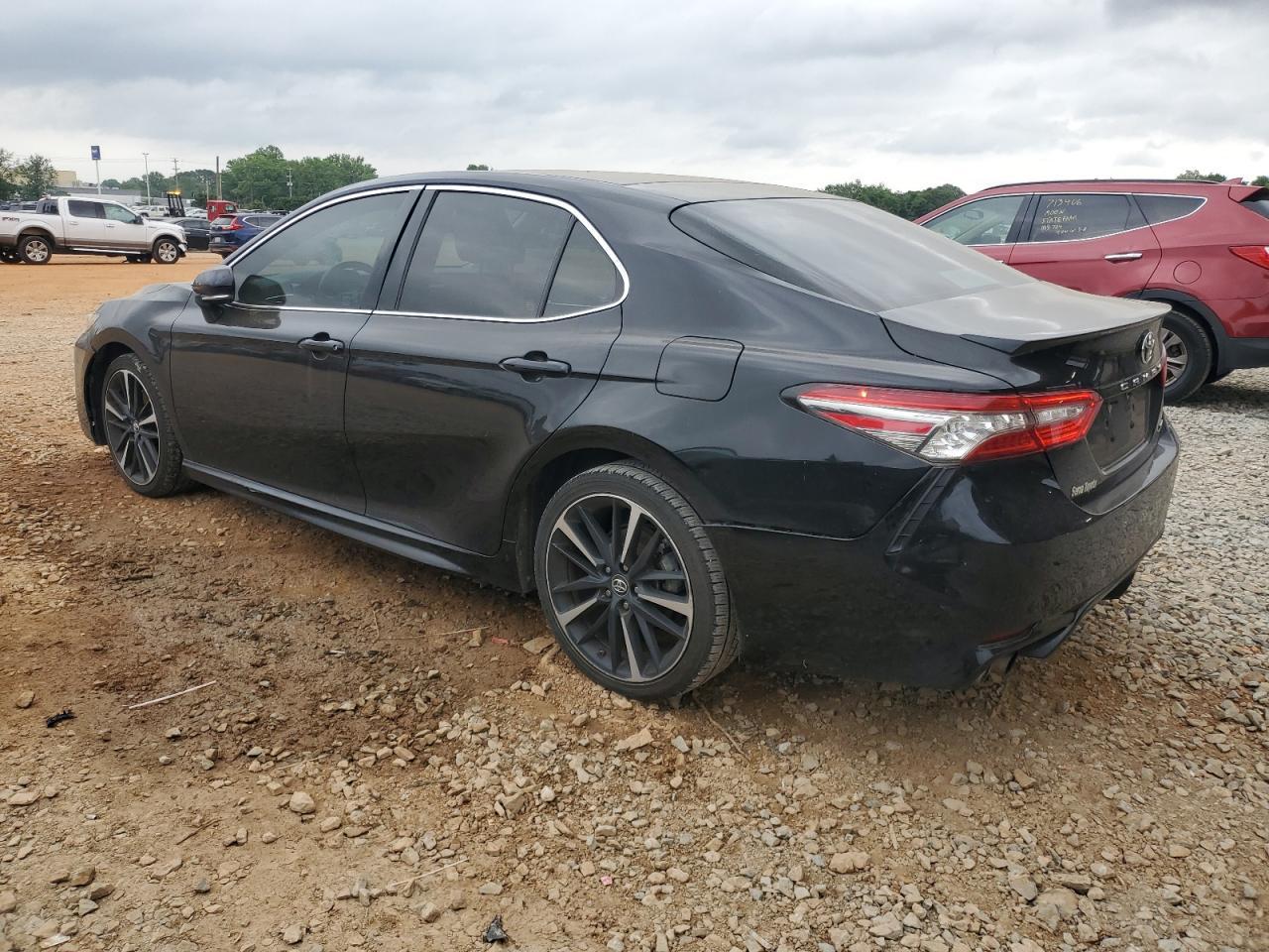 2018 TOYOTA CAMRY