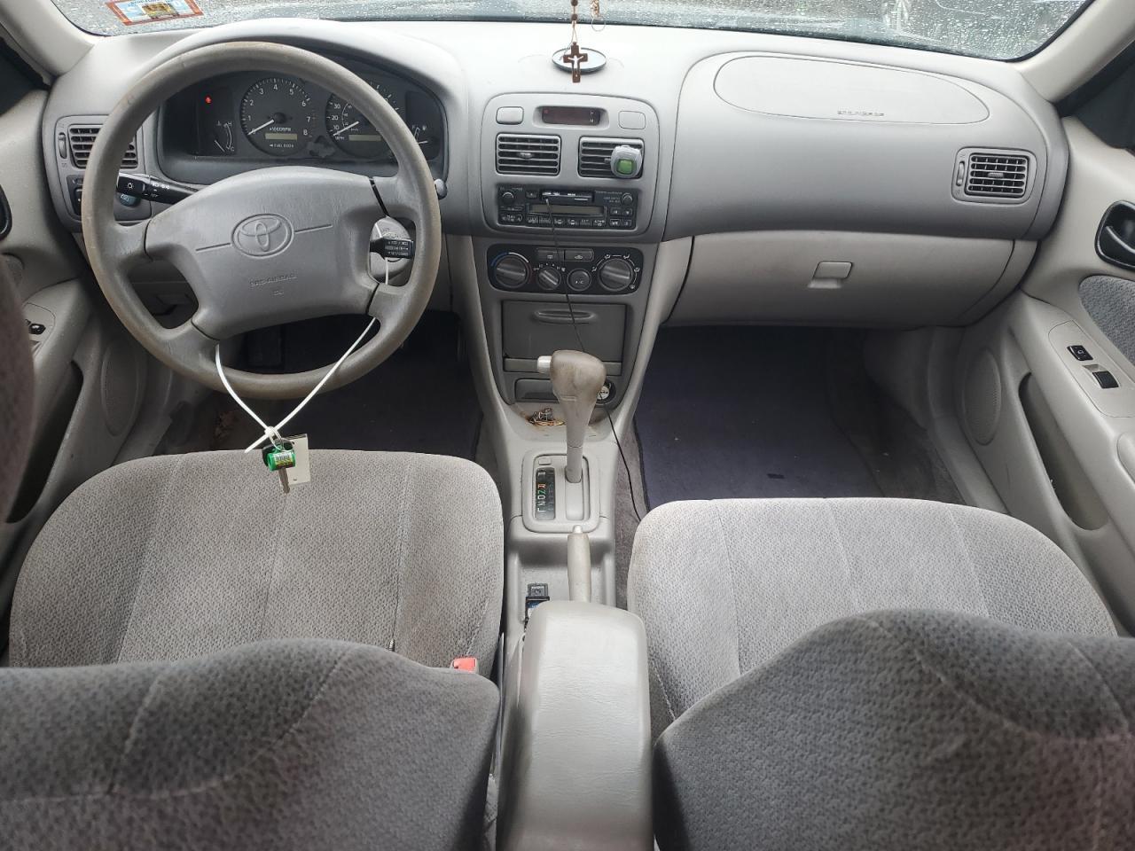 2002 TOYOTA COROLLA
