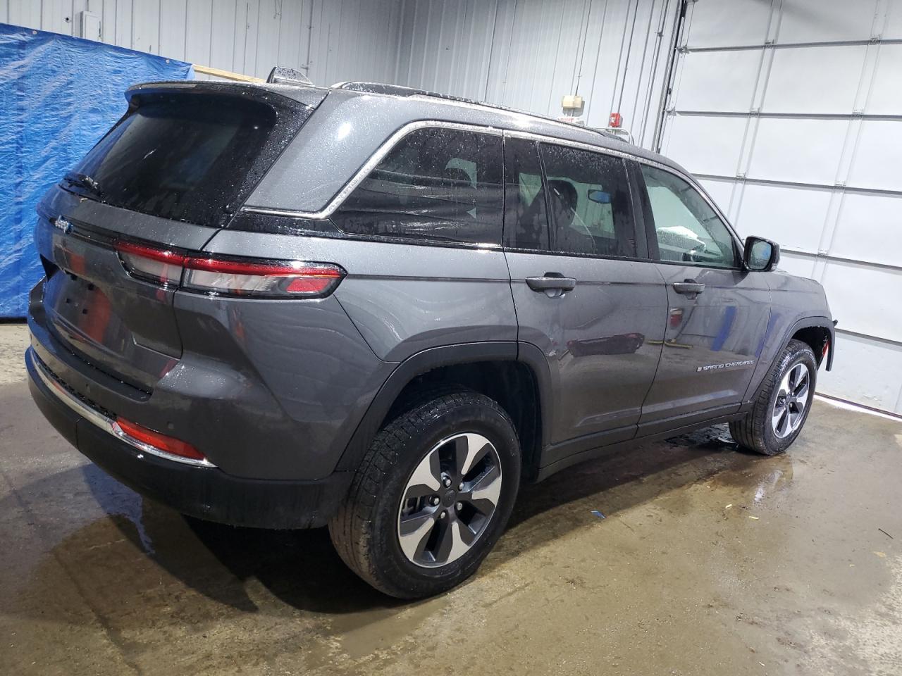 2022 JEEP Grand Cherokee