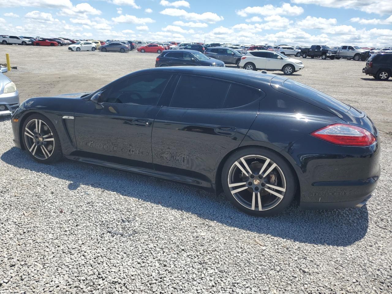 2012 PORSCHE Panamera